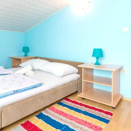 Spacious With Terrace And Sea View In Jadranovo