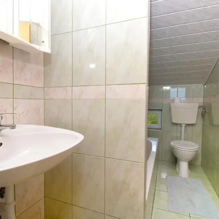 Spacious With Terrace And Sea View In * Ядраново