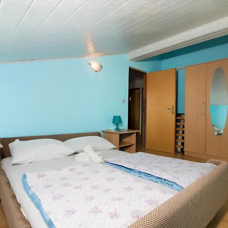 Spacious With Terrace And Sea View In Апартаменты